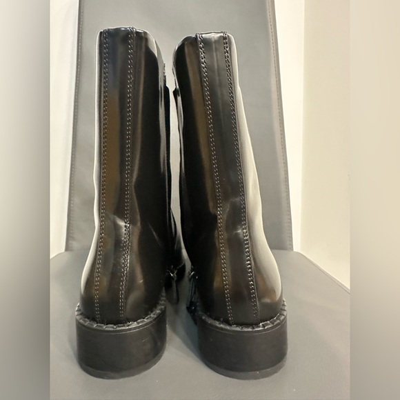 Massimo Dutti Glossy Black Leather Boots - Picture 5 of 12